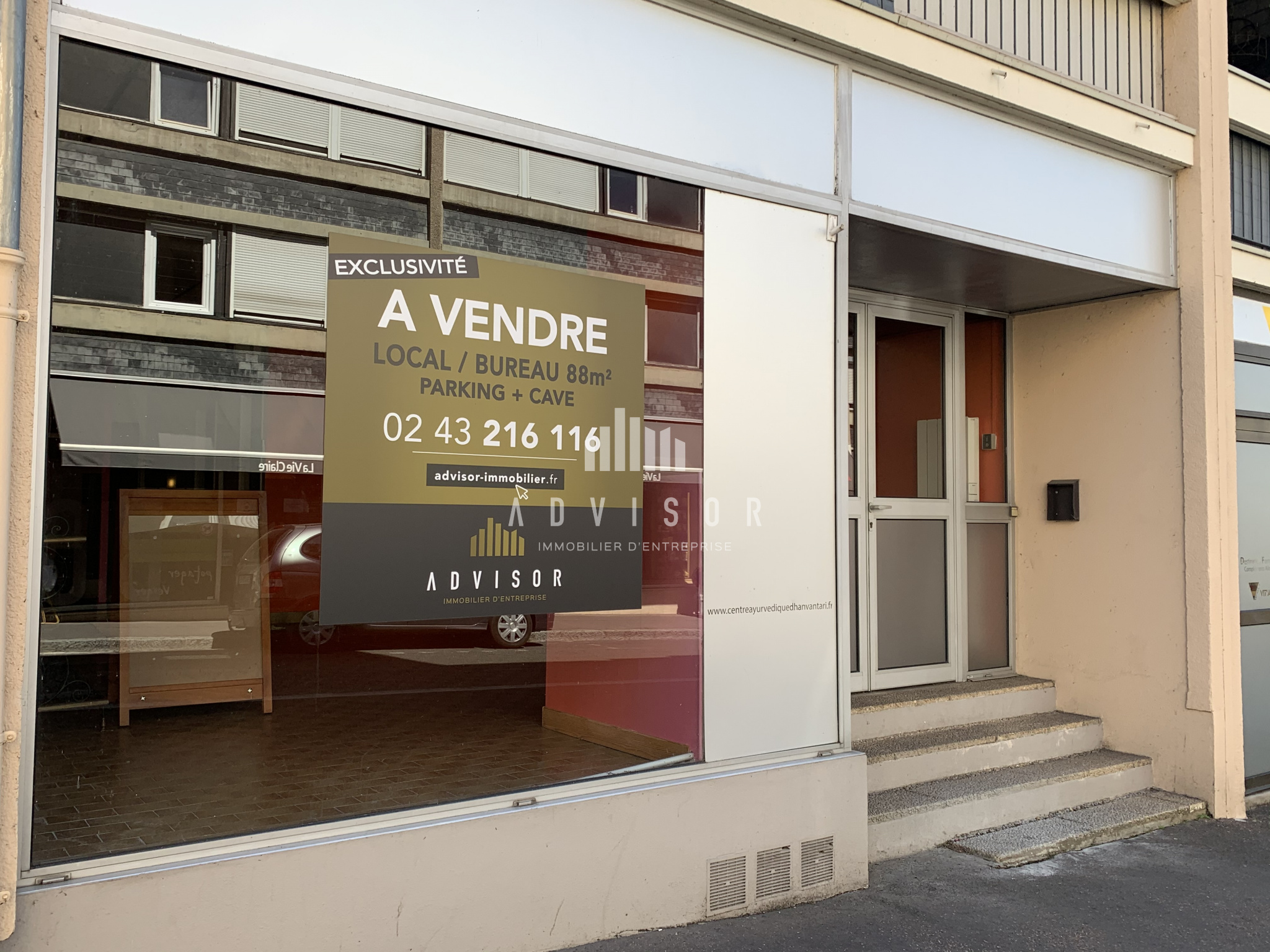 Vente Immobilier Professionnel A VENDRE LOCAL COMMERCIAL / BUREAU DE 88 ...